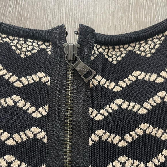 BCBGMaxazria Wilma Dress Black Cream Print Fit Flare Stretch - Picture 10 of 13